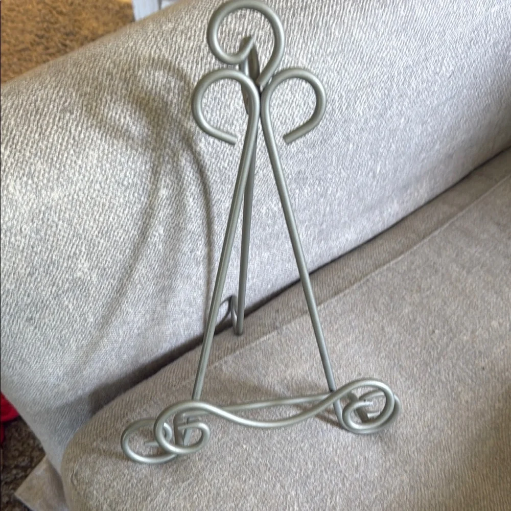 Elegant Metal Plate or Decor Stand